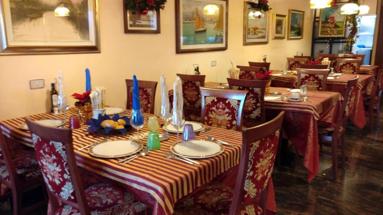 Albergo Ristorante Fabrizio Caorle Exterior photo